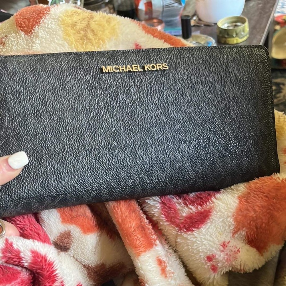 MK wallet